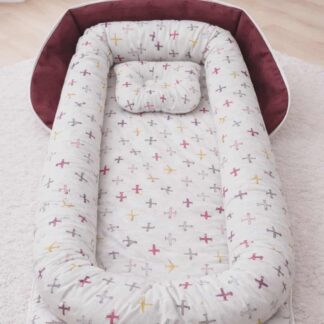 ™ سرير رضيع محمول قابل للطي مع وسادة وخوذة حماية