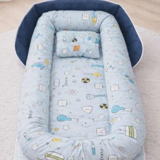 ™ سرير رضيع محمول قابل للطي مع وسادة وخوذة حماية